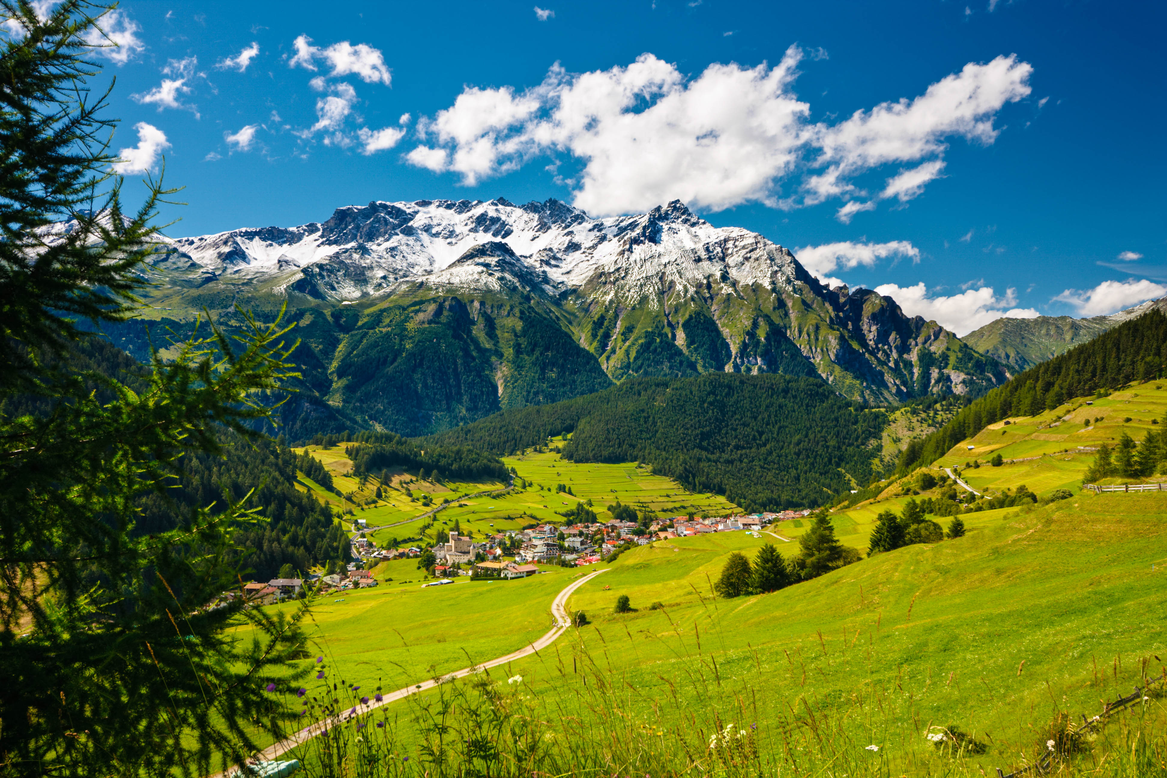 Панорамный фон горы Австрия